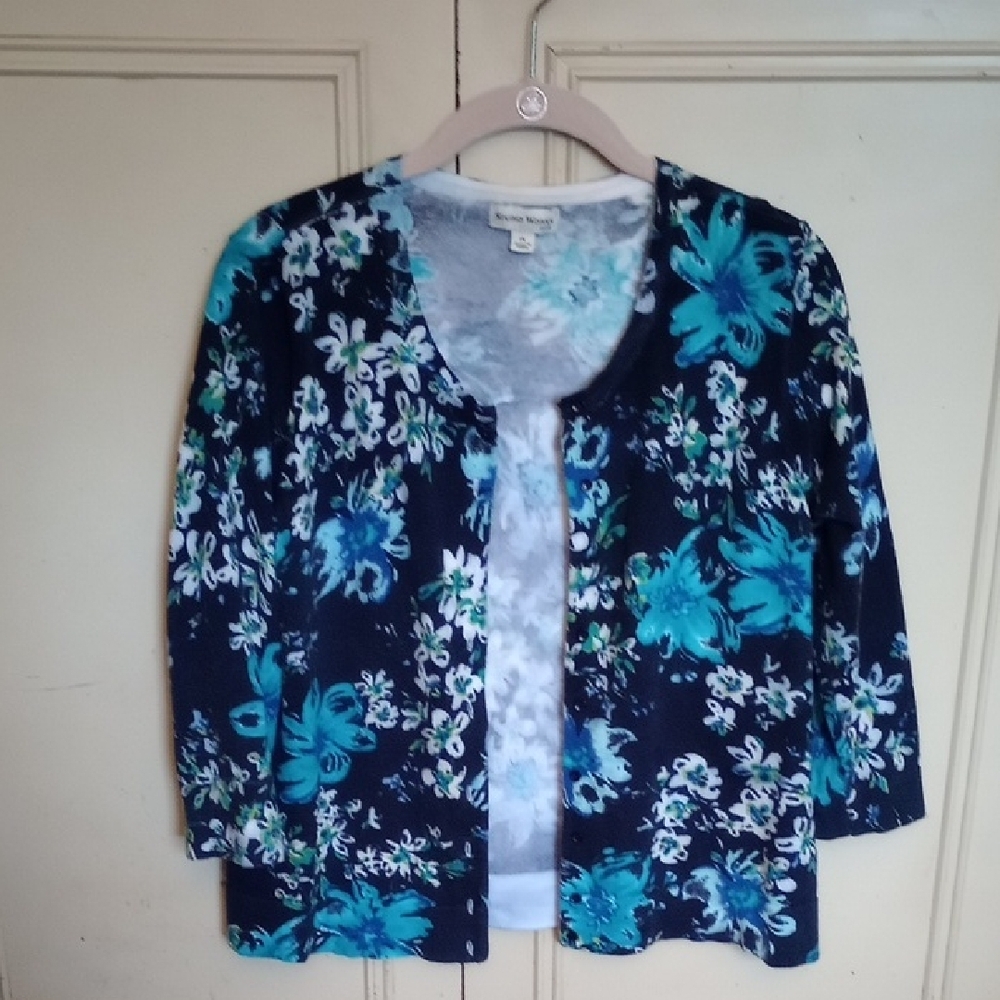 Studio Works Blue Floral Button Down Shirt with 3/4 Sleeves
